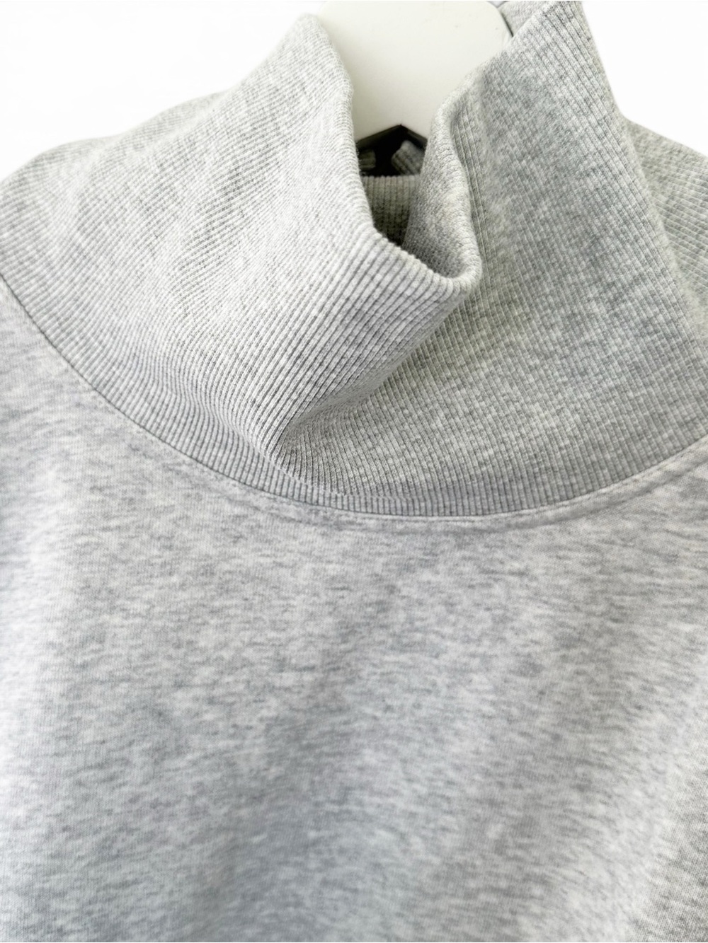 Alo Yoga - Hazy Mock Neck Pullover Athletic Heather Grey - Picture 3 of 11